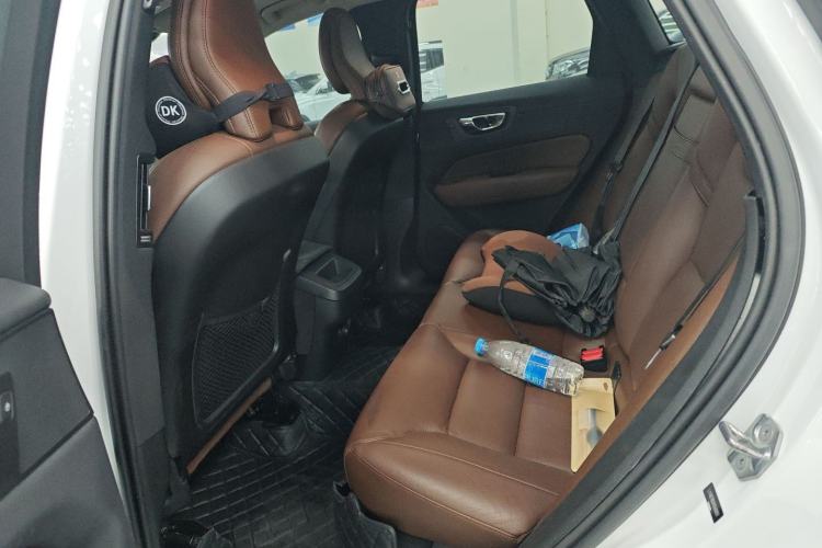 Used Volvo XC60 2019 T5 4x4 Zhiyuan Edition China VI Standard
