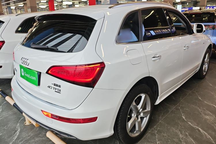 Used Audi Q5 2017 Plus 40 TFSI Ambition Model