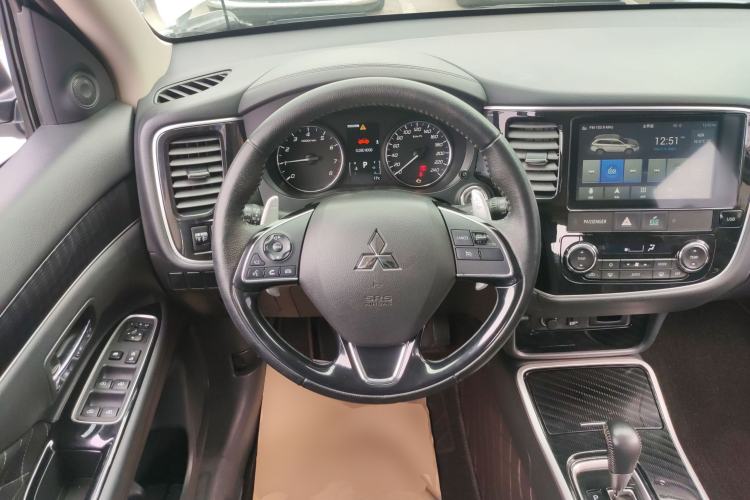 Used Mitsubishi Outlander 2021 2.4L 4x4 DynaDrive Edition 5 Seats
