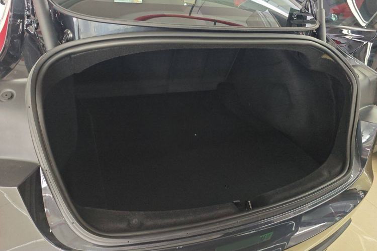 Used Tesla Model 3 2023 Long-Range All-Wheel-Drive Version
