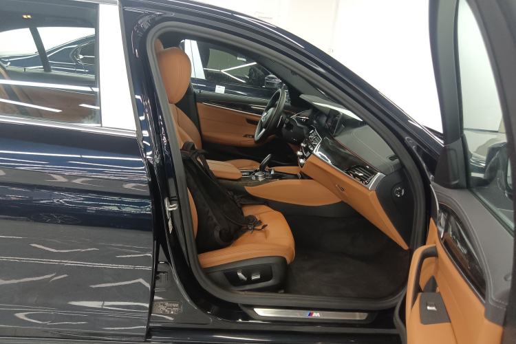 Used BMW 5 Series 2020 530Li Leading Model M Sport Package