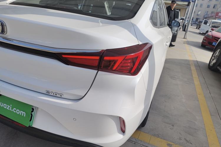 Used Changan Eado New Energy 2022 EV460 Smart Ride-Hailing Edition – Lithium Iron Phosphate
