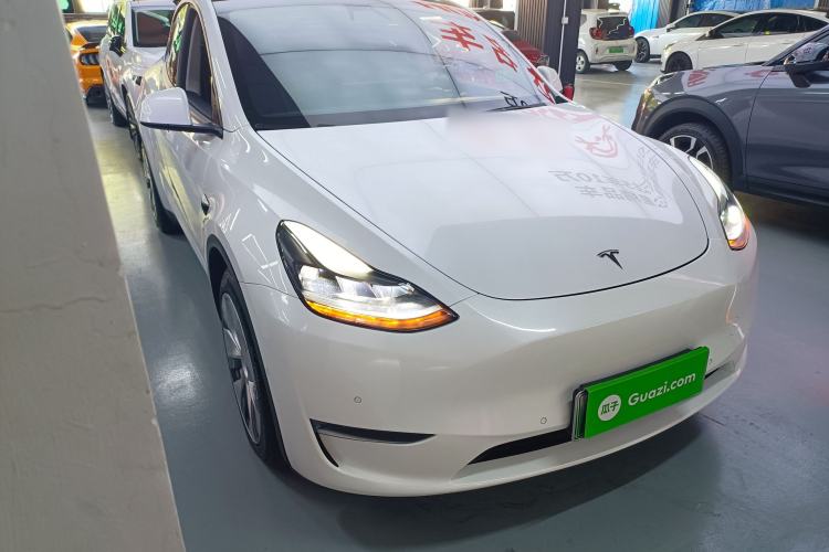 Used Tesla Model Y 2021 Long-Range All-Wheel-Drive Version