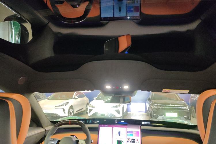 Used  YU7 2025 Ultra-Long Range High-Performance All-Wheel-Drive Max Edition