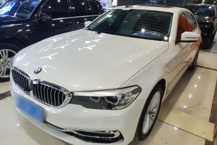 Used BMW 5 Series 2018 525Li Luxury Package
