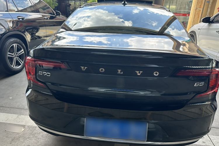Used Volvo S90 2021 B5 Zhiyuan Luxury Edition
