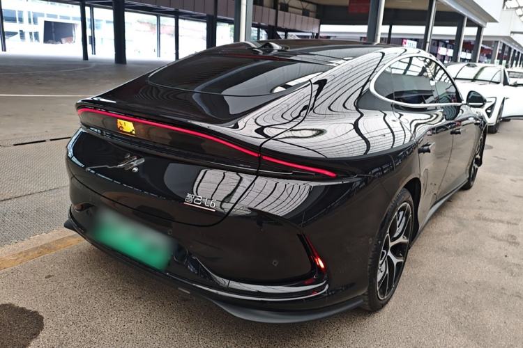 Used  L6 2025 Ultra Model