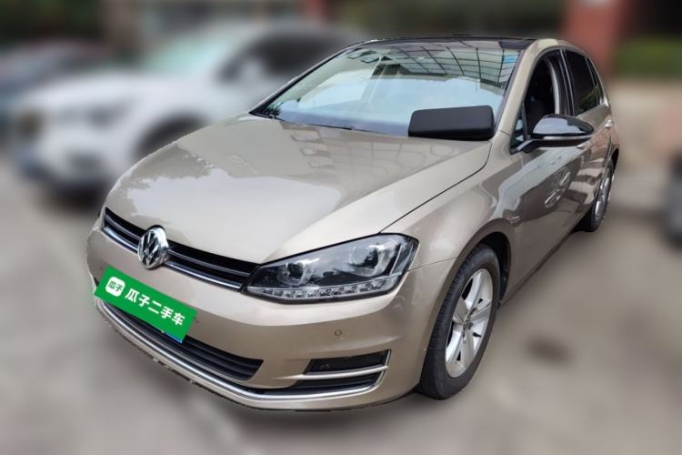 Used Volkswagen Golf 2017 1.6L Automatic Comfort Million-Vehicle Anniversary Edition
