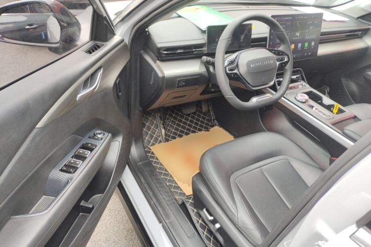 Used Wuling Xingguang 2024 Co-Creation Edition 510 Advanced Model