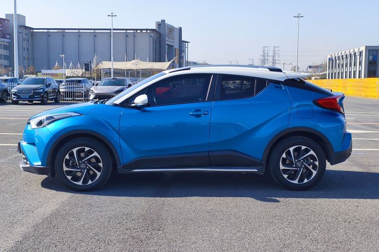 Used Toyota IZOA 2018 2.0L Yichi Edition China V Standard
