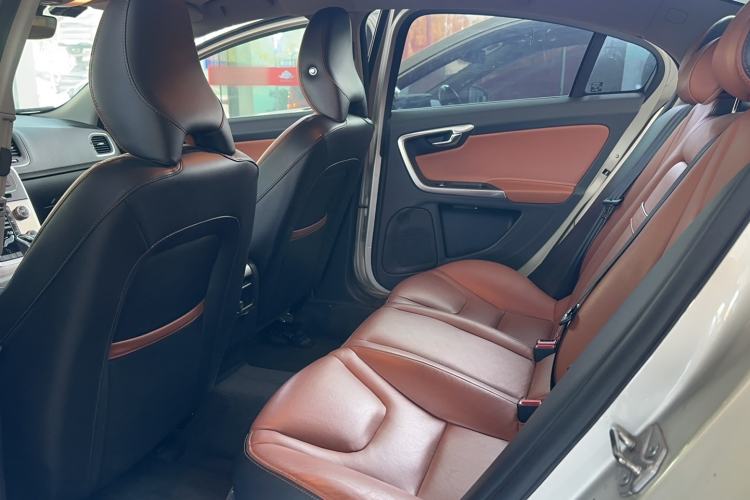 Used Volvo S60 2019 S60L T5 Smart Range Edition
