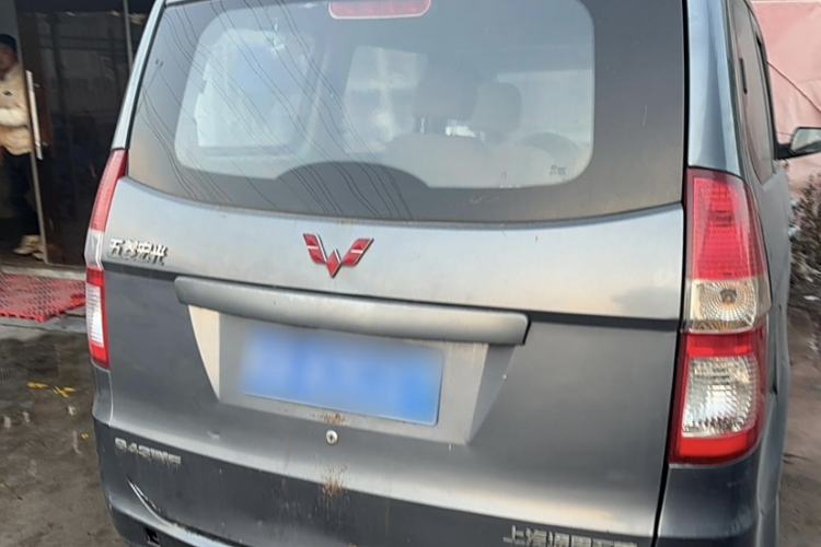 Used Wuling Hongguang 2013 1.5L Standard Version

