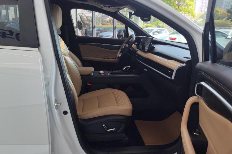 Used Geely Auto Haoyue L 2023 2.0T DCT Flagship Version