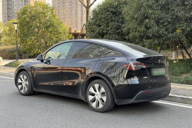 Used Tesla Model Y 2022 Rear-Wheel-Drive Version