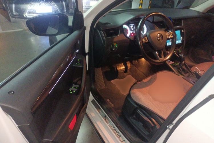 Used Skoda Octavia 2018 Station Wagon TSI280 DSG Luxury Edition