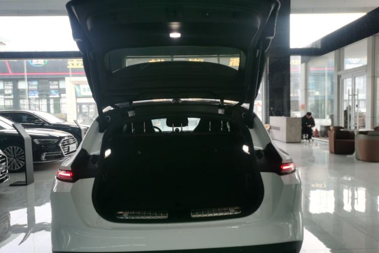 Used Nio ET5T 2024 75kWh Touring