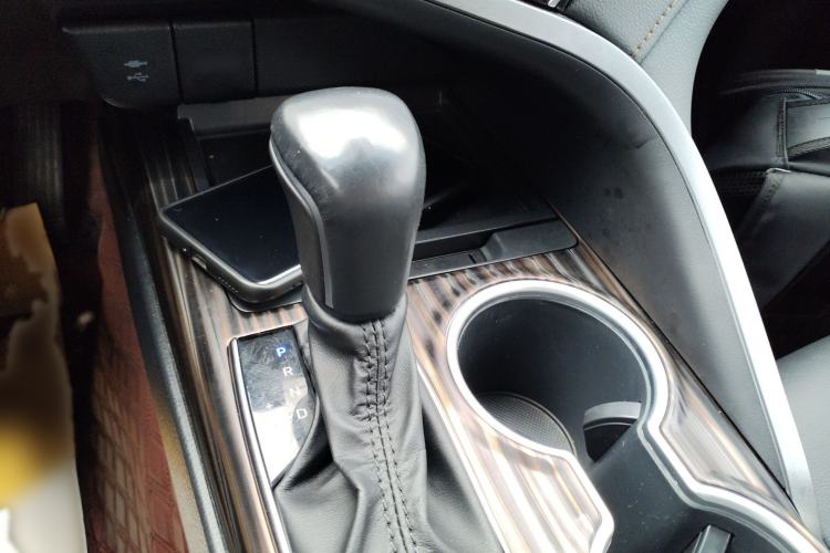 Used Toyota Camry 2019 Revised Version 2.0G Luxury Edition
