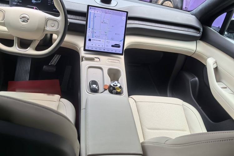 Used Nio ES6 2023 75 kWh
