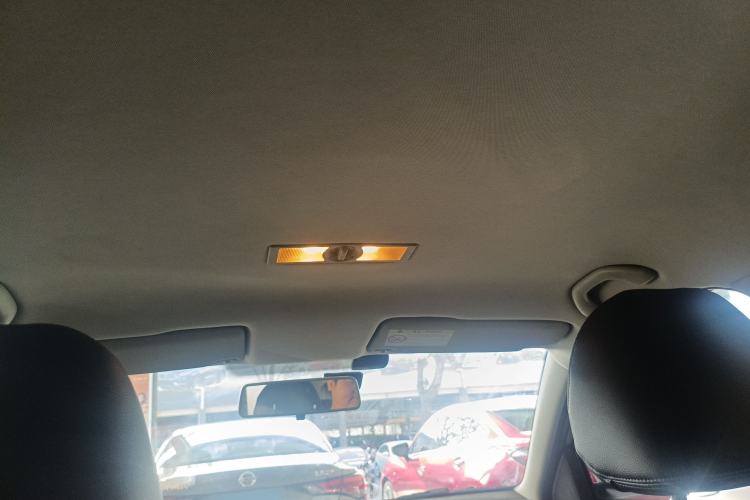 Used Volkswagen Lavida 2013 Revised Classic 1.6L Automatic Fashion Edition
