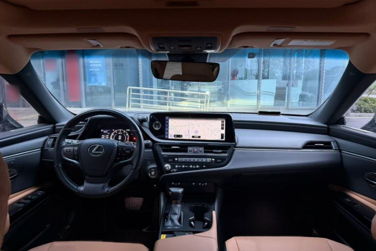 Used Lexus ES 2023 200 Luxury Edition
