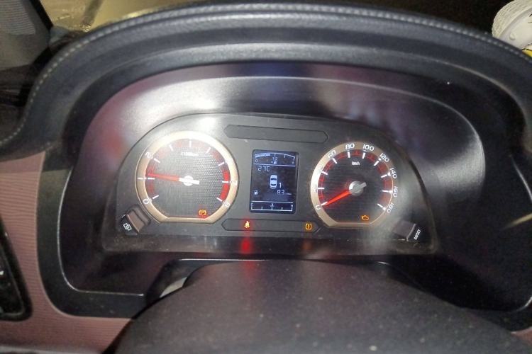 Used FORTHING Lingzhi 2019 M5L 1.6L 7-Seater Base Model China VI Standard
