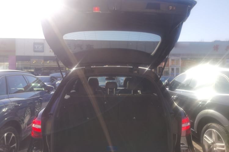 Used Mercedes-Benz GLC 2019 GLC 260 L 4MATIC Dynamic Model