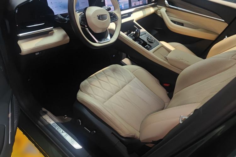 Used Geely Auto Monjaro L 2025 Dongfang Yao 2.0TD Automatic All-Wheel-Drive Wangyue Edition
