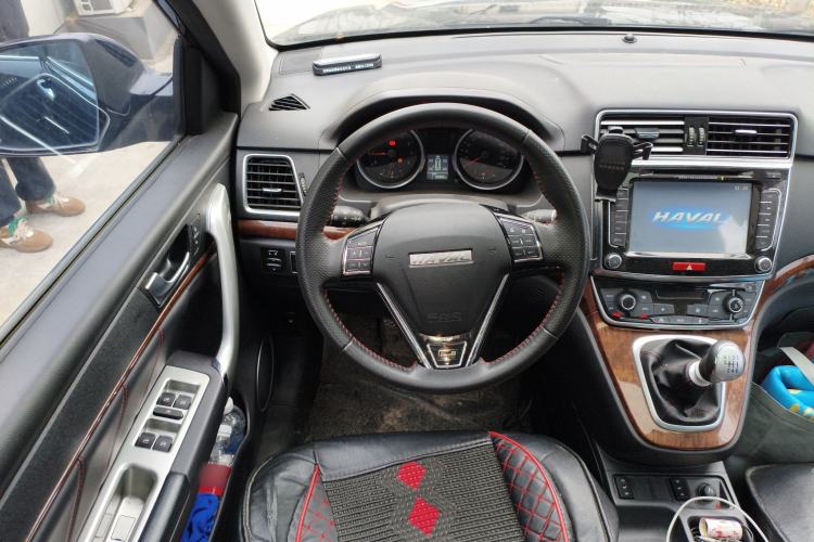 Used Haval H6 2017 Red-Label Sport Edition 1.5T Manual Two-Wheel Drive Elite Model
