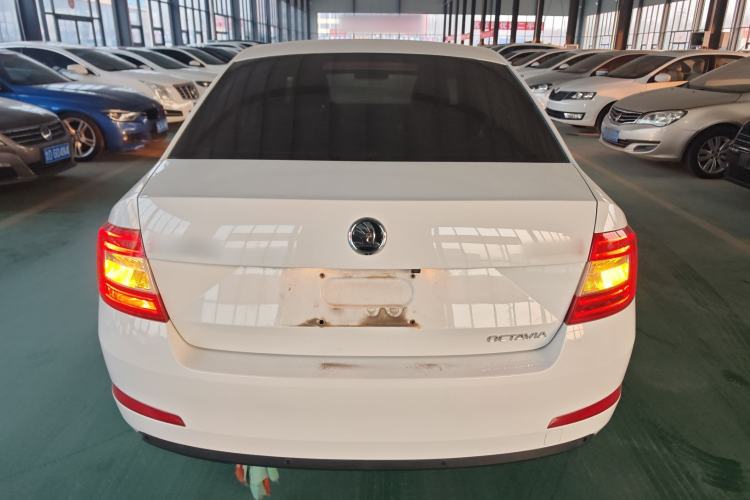 Used Skoda Octavia 2017 1.6L Manual Trend Edition