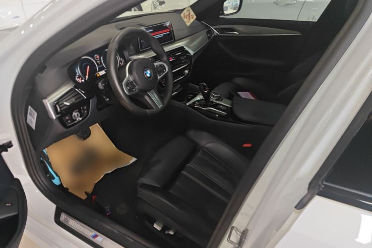 Used BMW 5 Series 2018 525i M Sport Package
