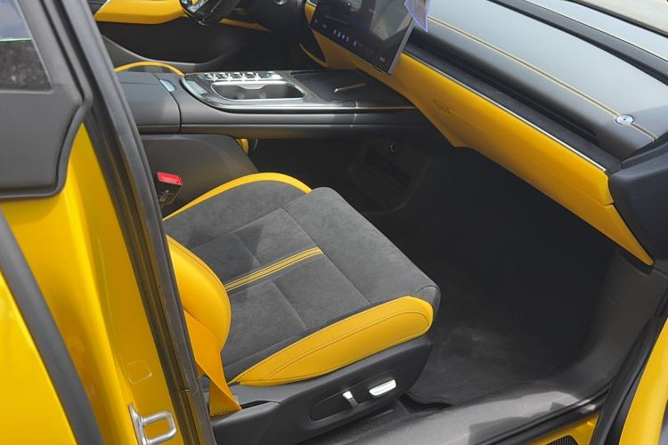 Used  SU7 Ultra 2025 Ultra Model
