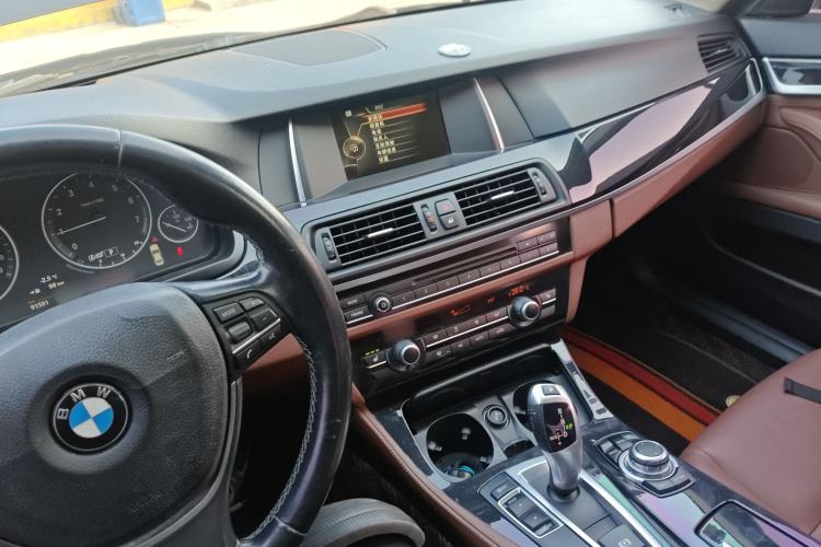 Used BMW 5 Series 2017 520Li Elegant Edition
