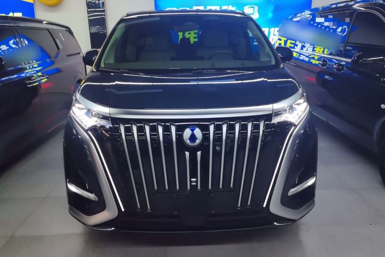 Used Denza D9 2022 EV 600 Four-Wheel Drive Flagship Model
