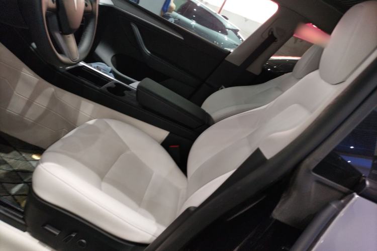 Used Tesla Model Y 2023 Rear-Wheel-Drive Version