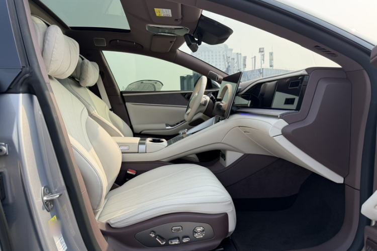 Used Denza Z9GT 2024 1100 Four-Wheel Drive Max Edition
