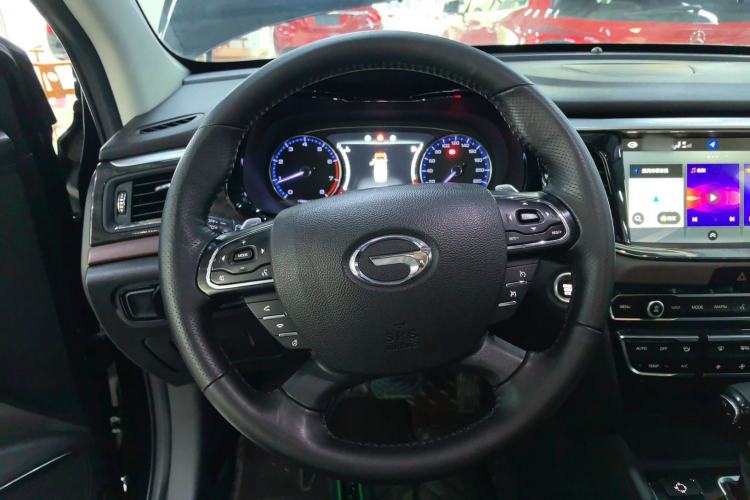 Used GAC Trumpchi GS8 2017 320T Two-Wheel Drive Luxury Smart Connectivity Version (7 Seats)