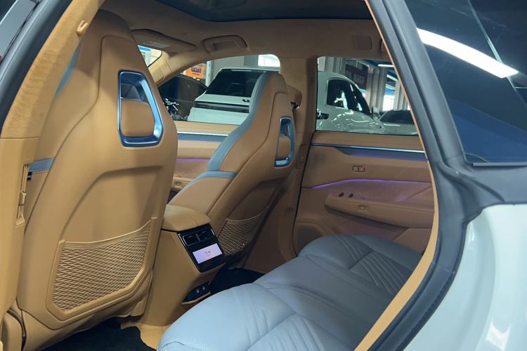 Used Zeekr 001 2024 WE Edition 95 kWh All-Wheel Drive
