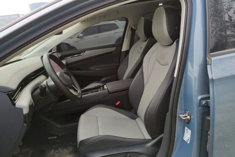 Used Volkswagen ID.7 VIZZION 2024 AIR model
