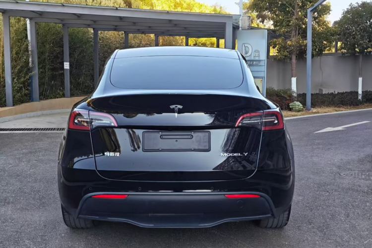 Used Tesla Model Y 2022 Rear-Wheel-Drive Version