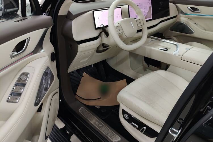 Used Wey Lanshan 2025 Four-Wheel Drive Max
