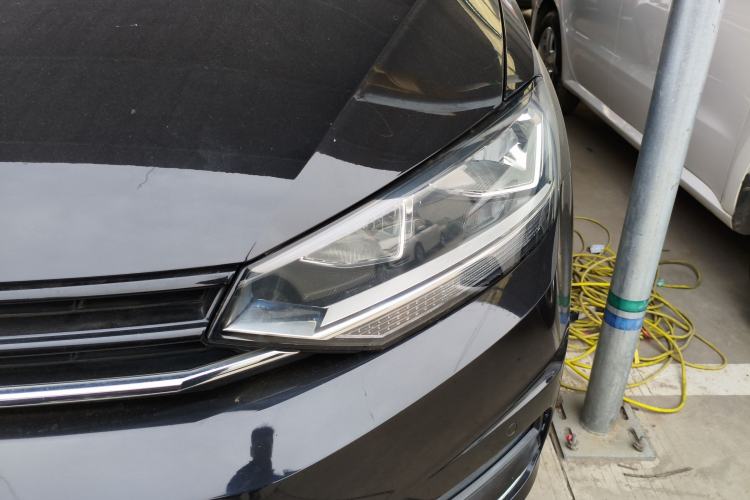 Used Volkswagen Touran 2018 Volkswagen Touran L 280TSI DSG Comfort Edition 7 Seats China V Emission Standard
