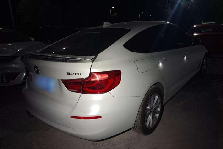 Used BMW 3 Series GT 2016 320i Fashion Model
