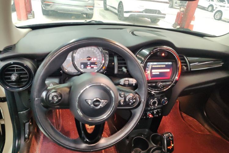 Used  MINI 2018 1.5T ONE PLUS
