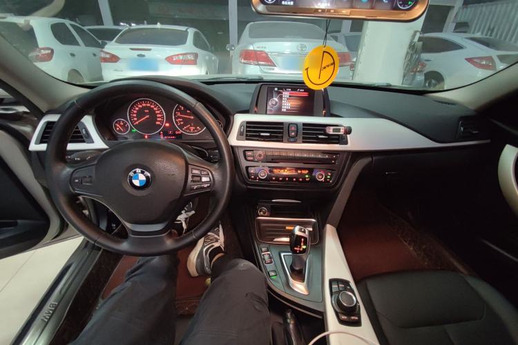 Used BMW 3 Series 2015 320i Luxury Line Stylish Edition
