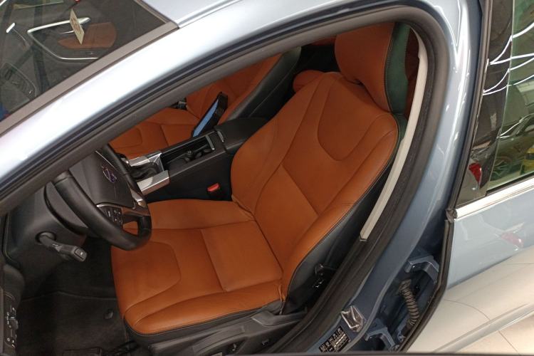 Used Volvo S60 2017 S60L T4 Smart Range Edition
