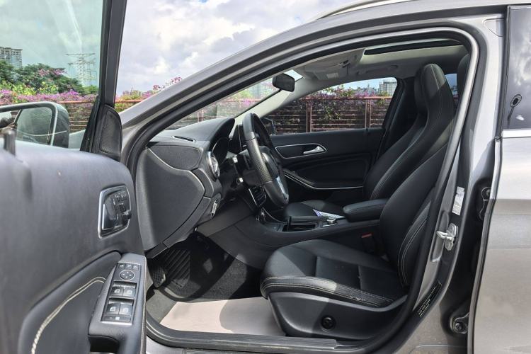 Used Mercedes-Benz GLA 2015 GLA 220 4MATIC Fashion Model