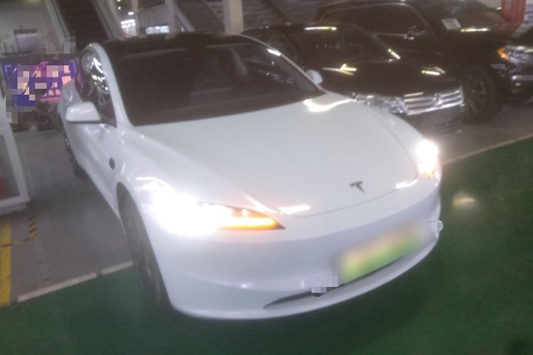 Used Tesla Model 3 2023 Rear-Wheel-Drive Version
