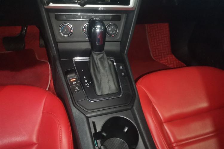 Used Volkswagen Lamando 2019 230TSI DSG Vision Edition China VI Standard