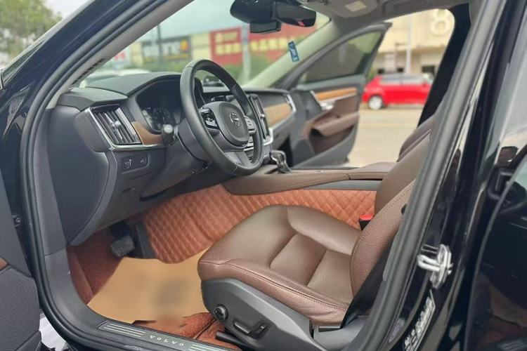 Used Volvo S90 2020 Facelifted T5 Zhiyi Luxury Edition
