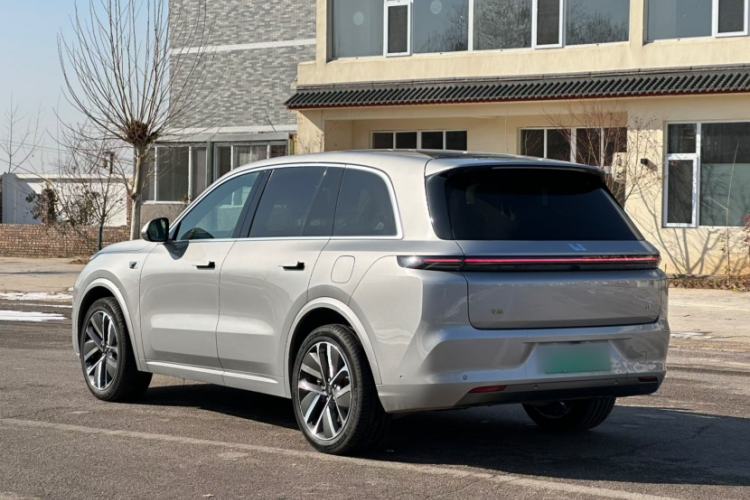 Used Li Auto L8 2023 Pro Model
